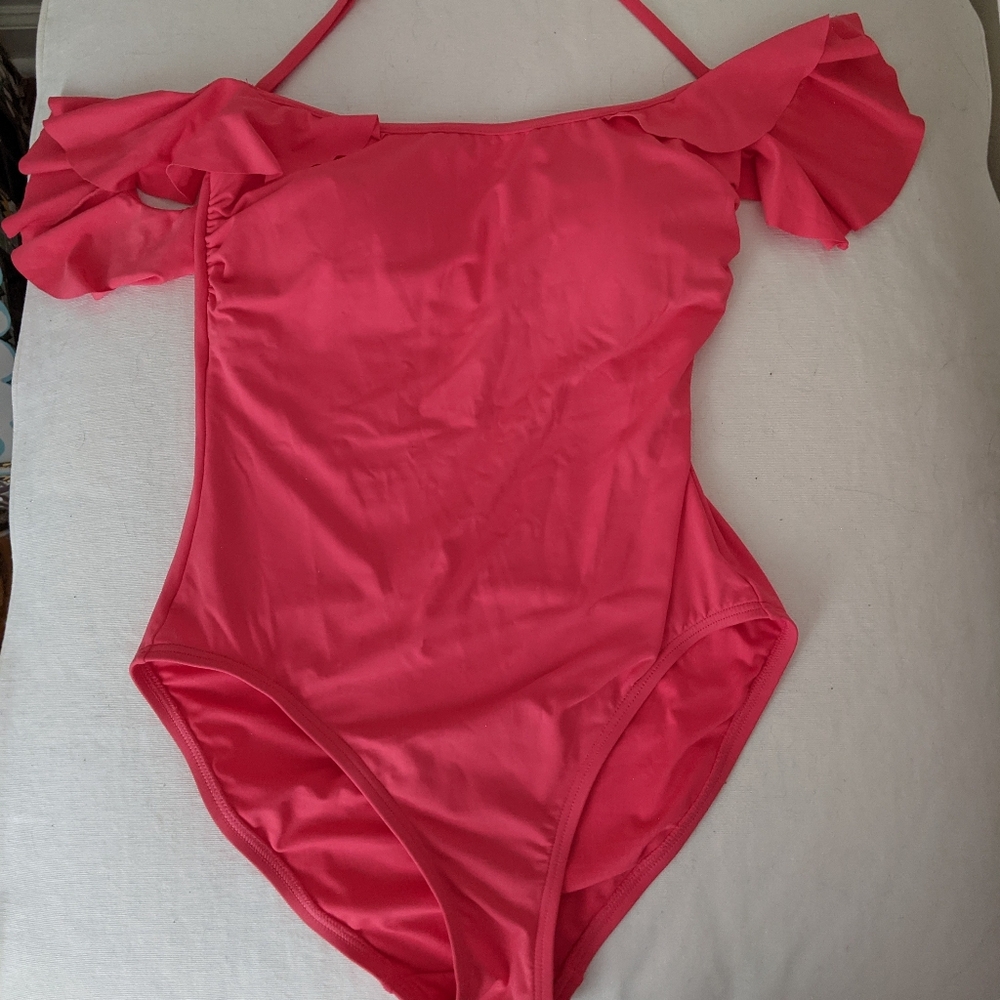 Vince Camuto swimsuit 6